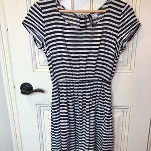 women’s casual dress